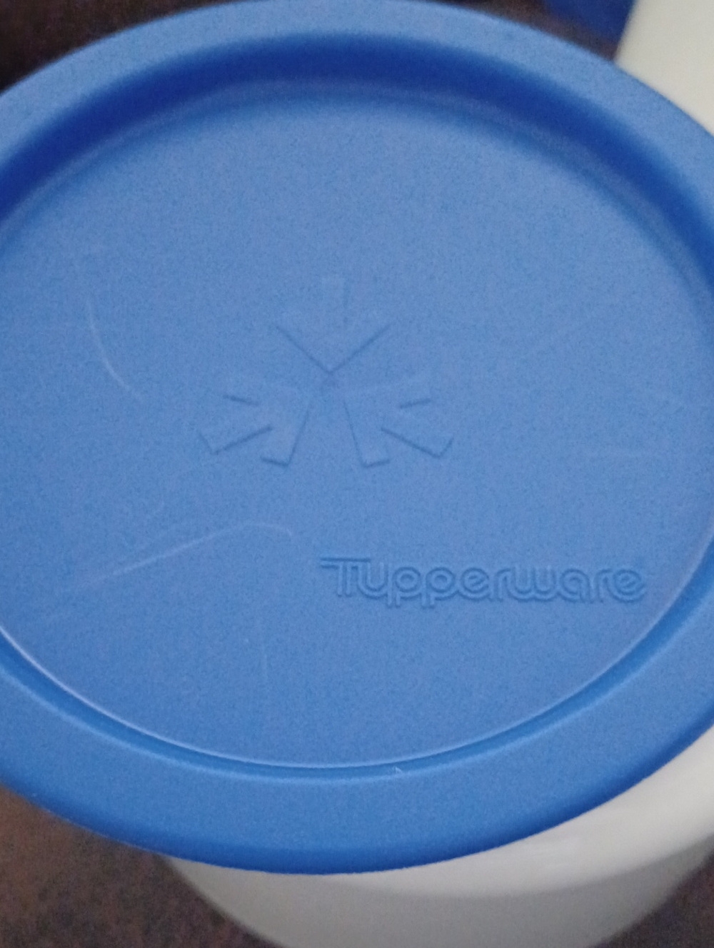 Tupperware White Stackable Food Storage Containers with Blue Lids - Picture 5 of 5